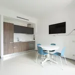 City Center Apartment-Gioia